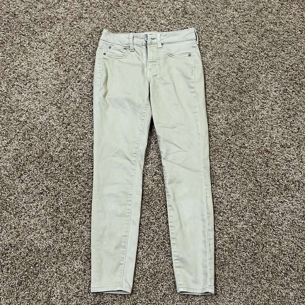 Aeropostale pants size 0 short.
